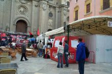 Setting up for the crowds behind the Catedral.
