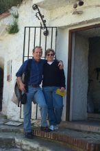 Clark & Lois at the entrance to one of the caves in the Sacramonte.